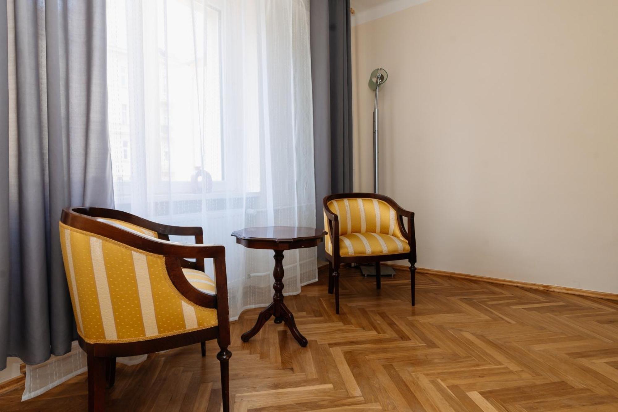 Apartments Tgm 11 Karlovy Vary Exterior foto